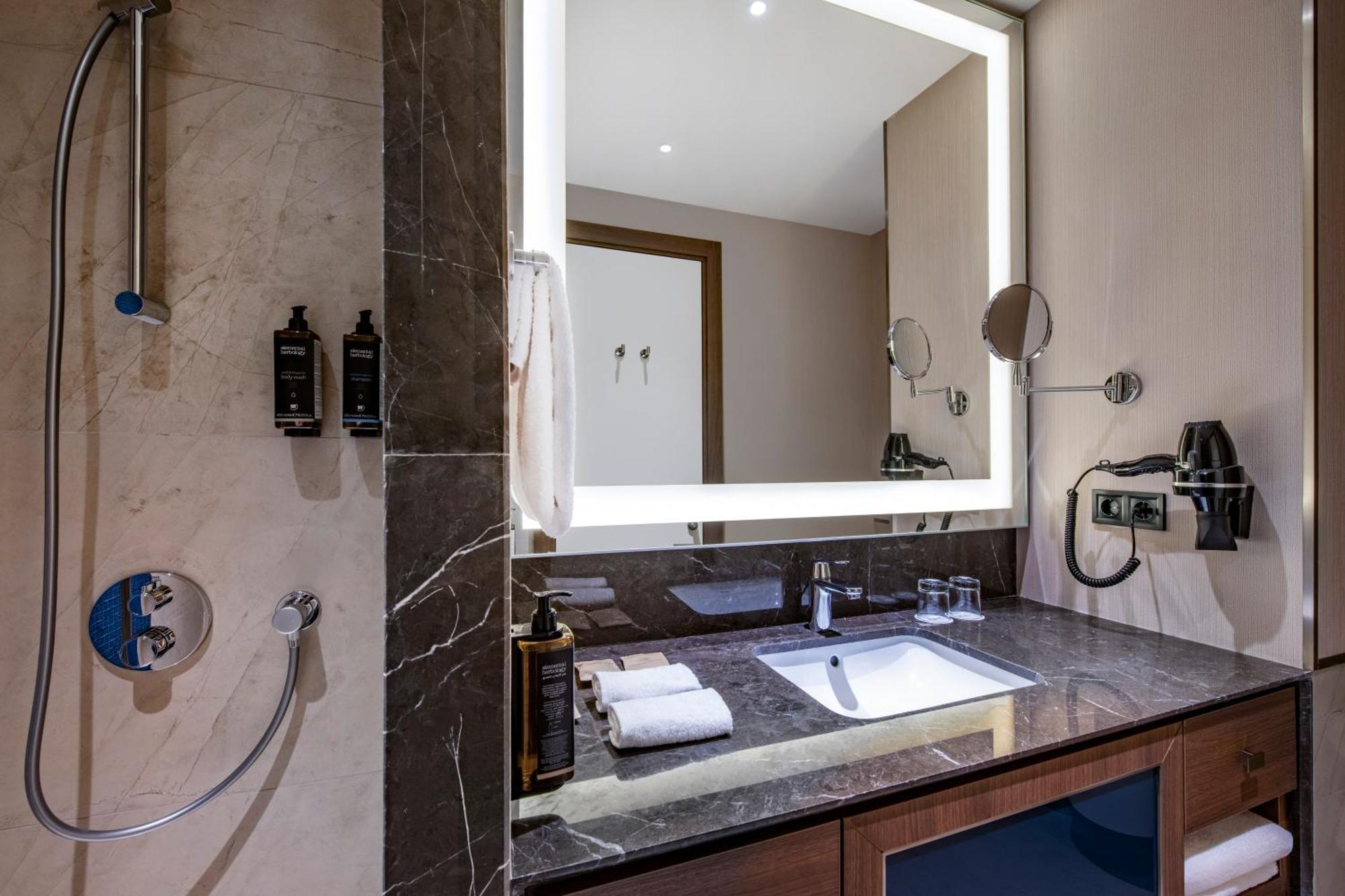 Tbilisi Philharmonic Hotel By Mercure エクステリア 写真